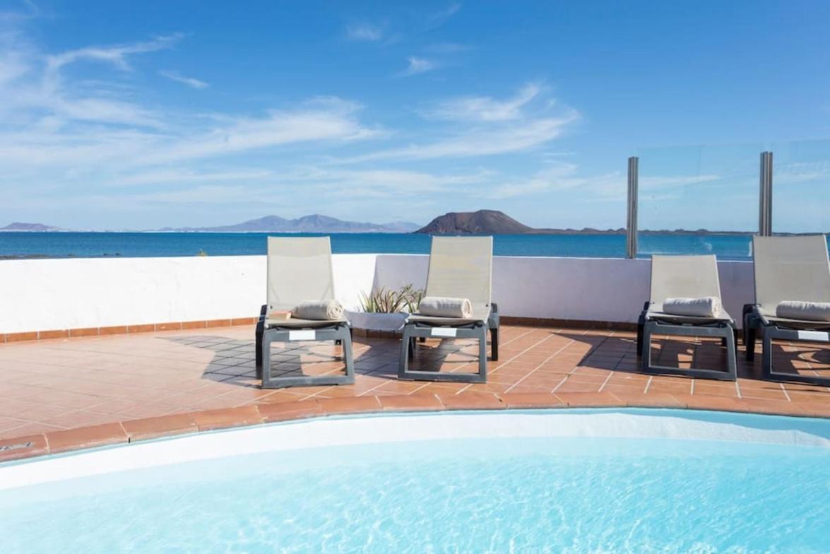 Corralejo Beachfront Villa Remos With Lobos Island View, Private Pool, Wifi & Bbq By Amazzzing Travel מראה חיצוני תמונה